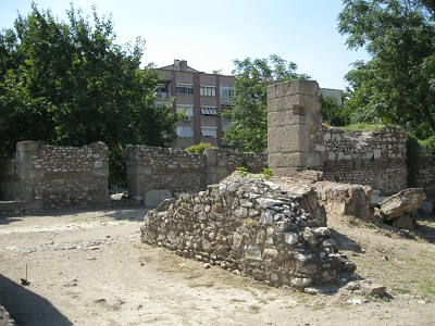 Pocos restos quedan visibles de las antiguas ruinas de Tiatira (foto de Joel Meeker).