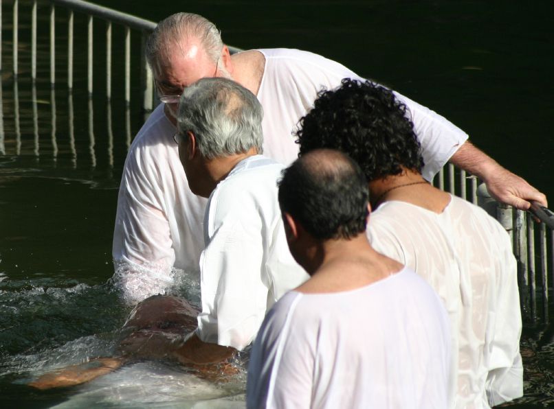 El bautismo: ¿desea Dios que usted se bautice?