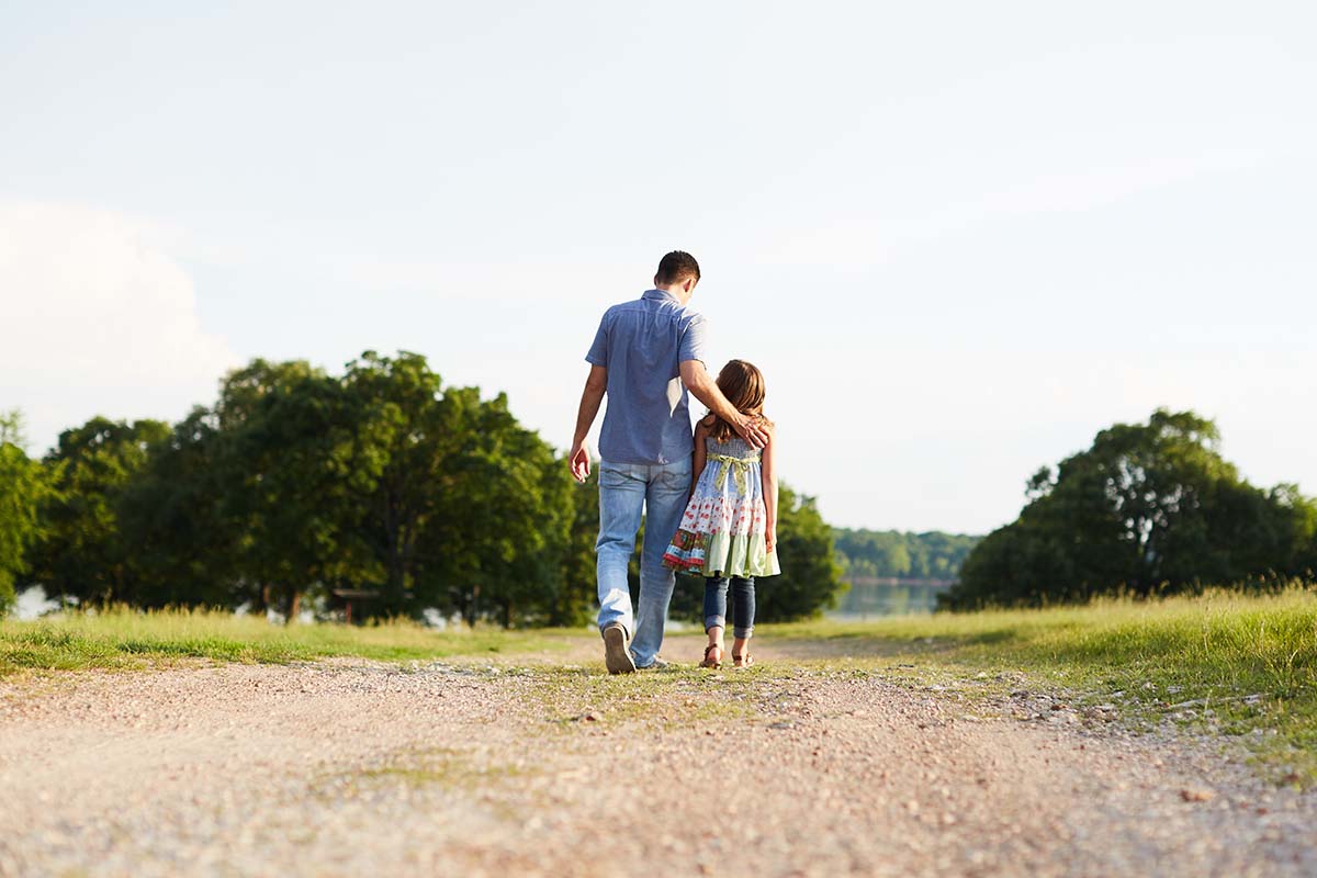 Cómo guiar a sus hijos en un mundo que usted mismo no comprende